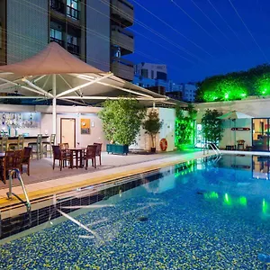 **** Hotel Novel Center Zjednoczone Emiraty Arabskie